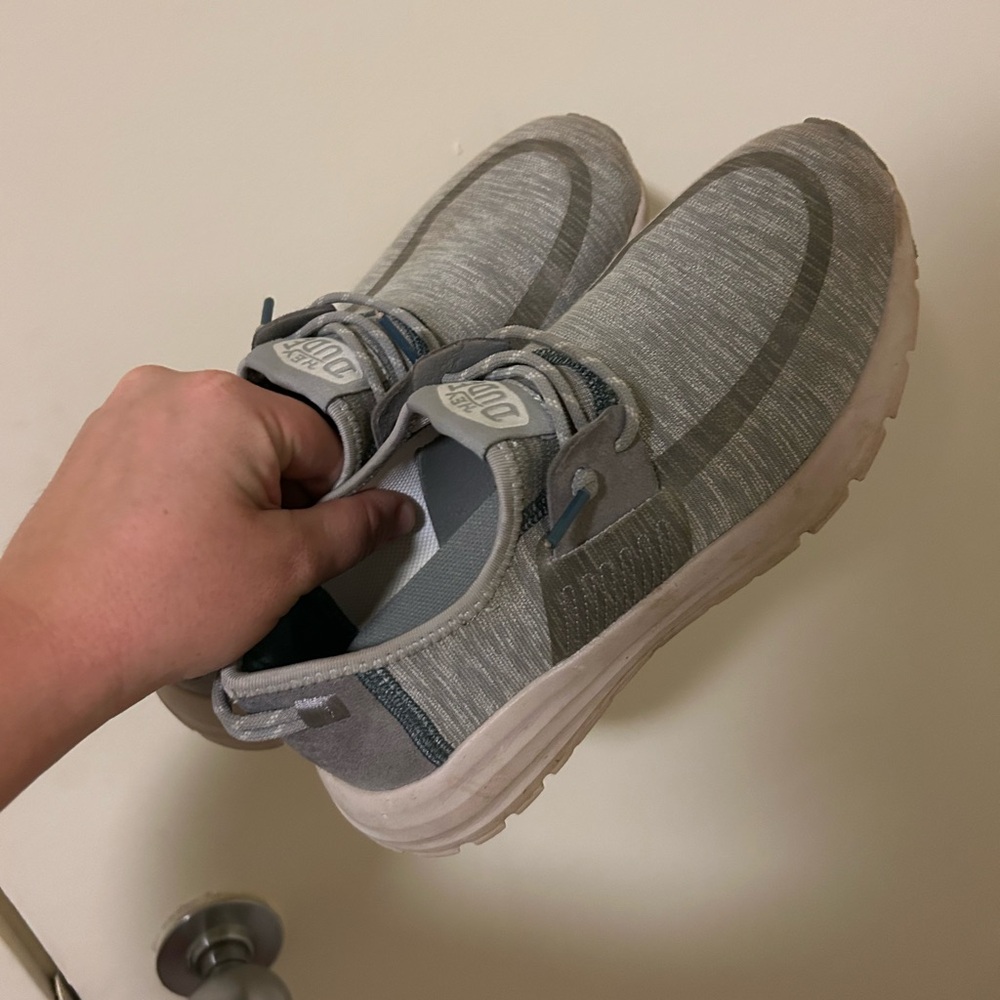 Hey dude tennis shoe